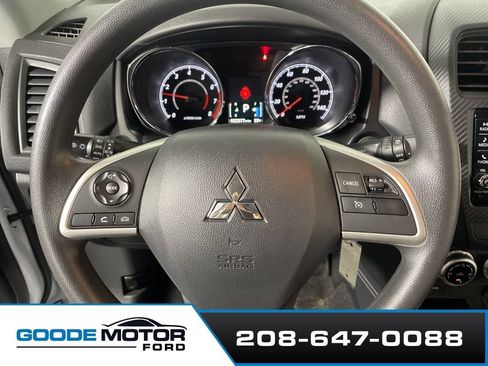 Used 2024 Mitsubishi Outlander Sport ES AWD/4WD image 14
