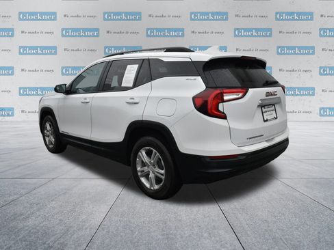 Used 2023 GMC Terrain SLE w/ Driver Convenience Package FWD image 8
