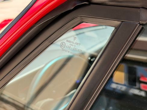 Used 1989 Porsche 911 Carrera RWD image 28