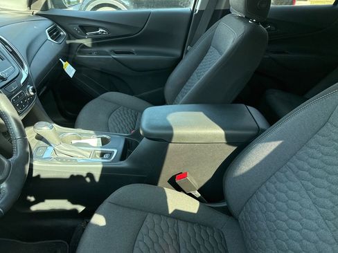 Used 2021 Chevrolet Equinox LT image 9