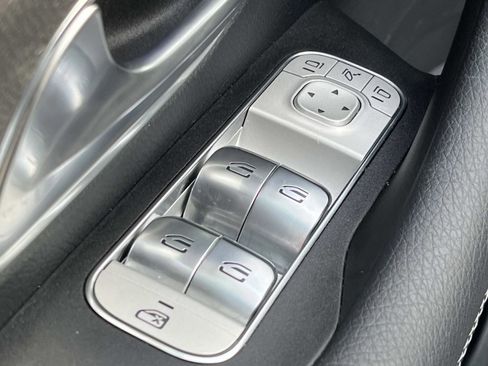 Certified 2025 Mercedes-Benz GLE 350 4MATIC image 18