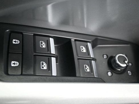 Used 2021 Audi Q3 2.0T Premium w/ Convenience Package image 24