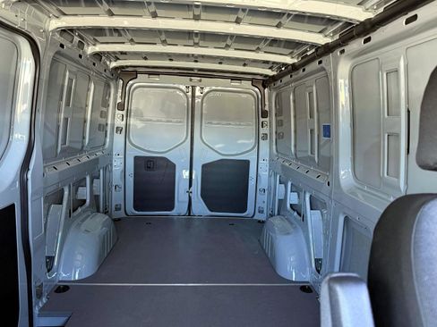 Used 2024 Mercedes-Benz Sprinter 144 Cargo image 21