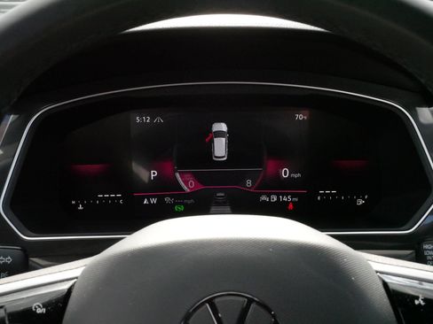 Certified 2024 Volkswagen Tiguan SE R-Line AWD/4WD image 21