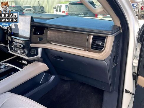 Used 2022 Ford Expedition Max Limited AWD/4WD image 16