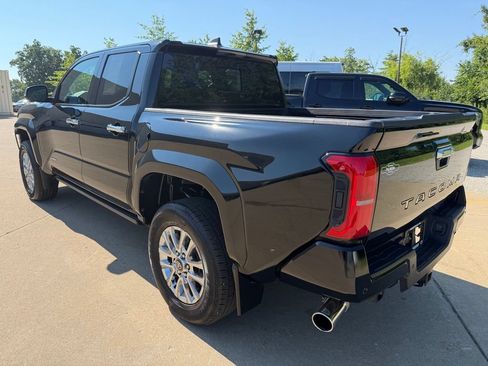 Certified 2025 Toyota Tacoma Limited AWD/4WD image 3