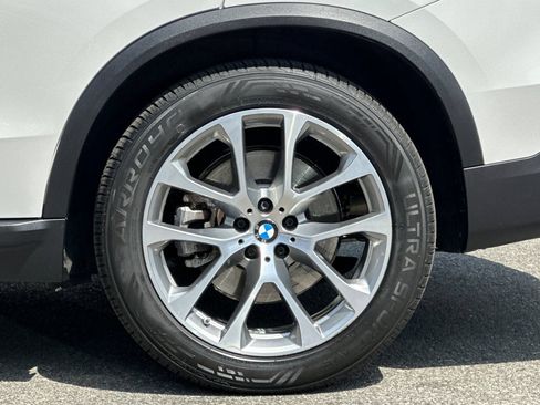 Used 2024 BMW X5 xDrive40i w/ Premium Package AWD/4WD image 27