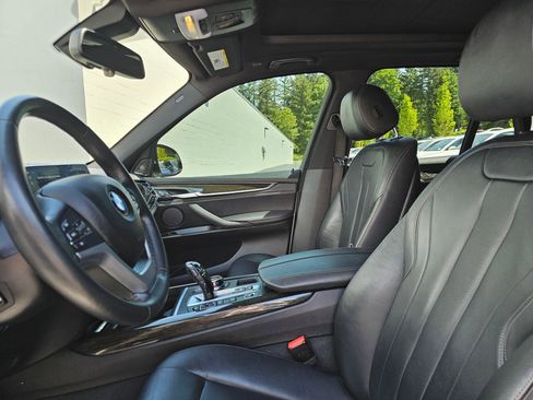 Used 2018 BMW X5 xDrive40e w/ Driving Assistance Package AWD/4WD image 23