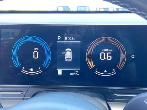 Used 2025 Hyundai Kona SEL FWD image 22