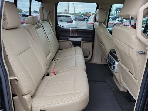 Used 2019 Ford F150 Lariat w/ Equipment Group 502A Luxury image 26