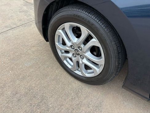 Used 2016 Scion iA FWD image 21