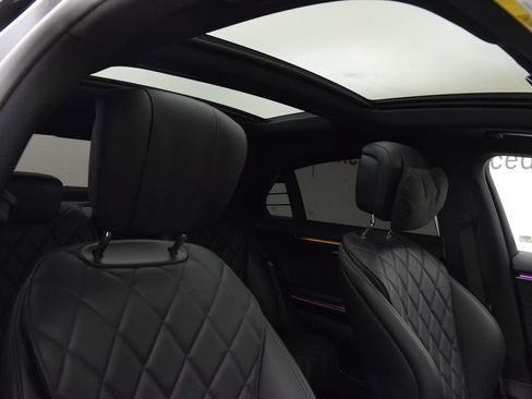 Used 2025 Mercedes-Benz S 580e 4MATIC Sedan image 17