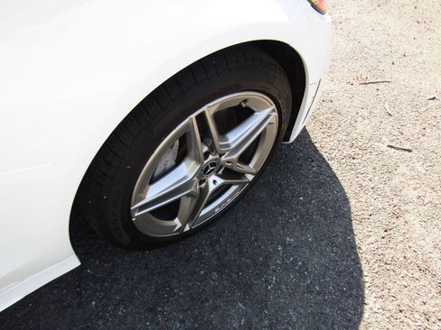 Used 2020 Mercedes-Benz C 300 4MATIC Sedan image 35