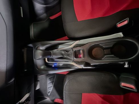 Used 2020 Toyota Corolla LE w/ Carpet Mat Package (TMS) image 22