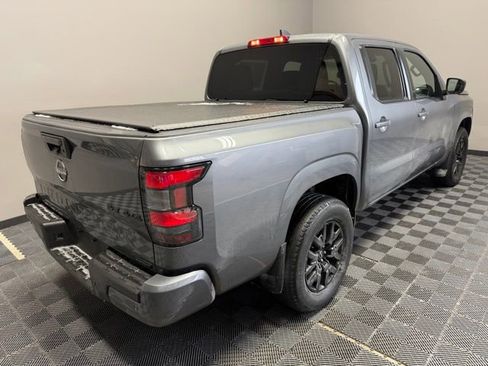 Used 2023 Nissan Frontier SV w/ Midnight Edition Package image 8