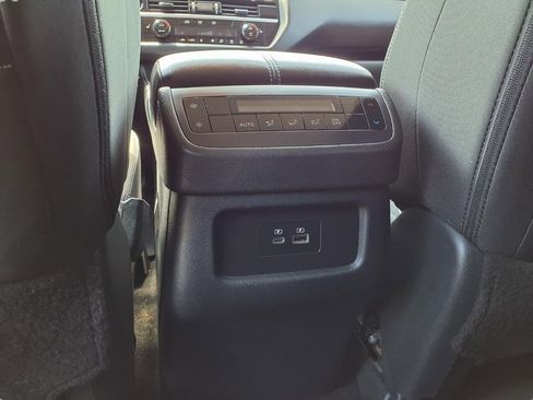 Certified 2025 Nissan Pathfinder SV AWD/4WD image 24