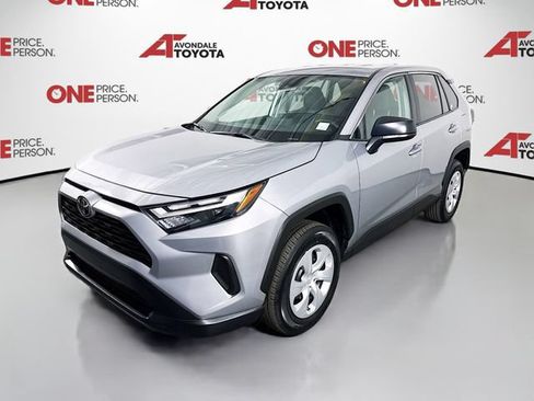 Certified 2025 Toyota RAV4 LE AWD/4WD image 4