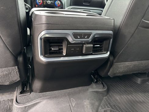 Certified 2022 Chevrolet Silverado 3500 LTZ image 17