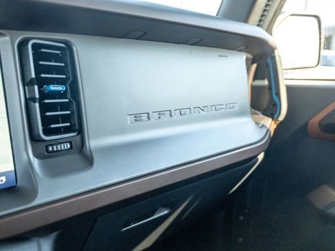 Used 2023 Ford Bronco Outer Banks image 33