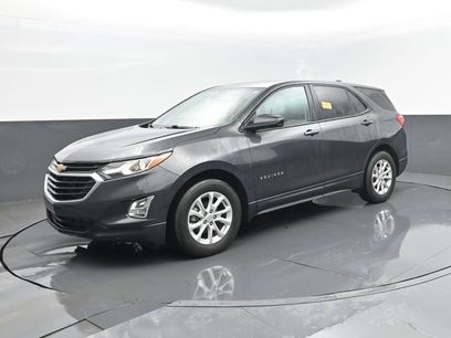 Used 2021 Chevrolet Equinox LS w/ LS Convenience Package