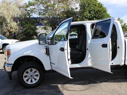Used 2022 Ford F250 XLT w/ XLT Value Package AWD/4WD image 9