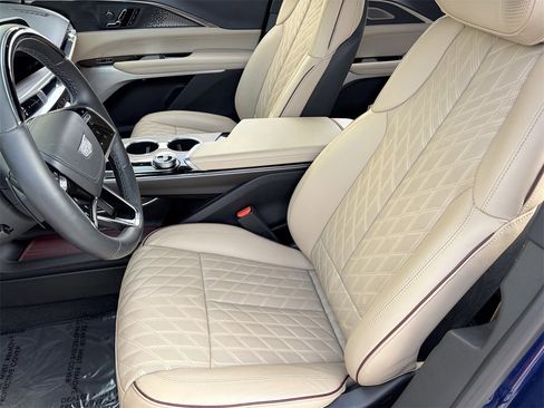 Used 2024 Cadillac Lyriq Luxury w/ Nappa Leather Package image 20