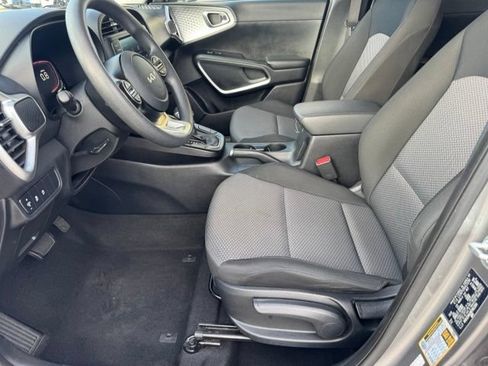 Certified 2024 Kia Soul LX w/ Option Group 015 FWD image 16