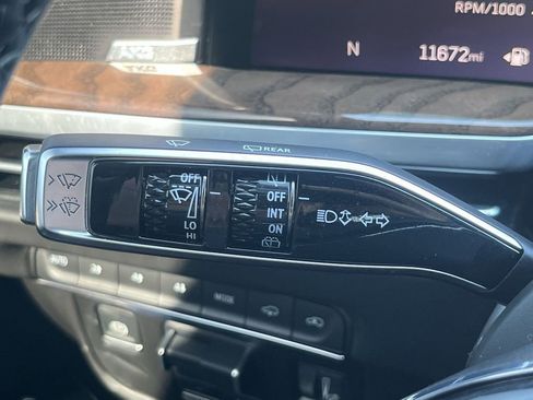 Used 2025 Cadillac Escalade Sport Platinum image 52