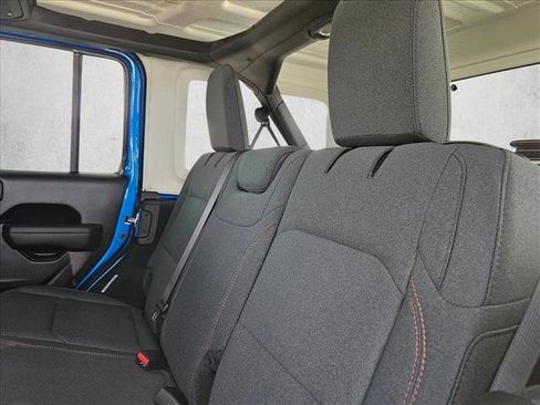 New 2026 Jeep Wrangler Unlimited Rubicon AWD/4WD image 17