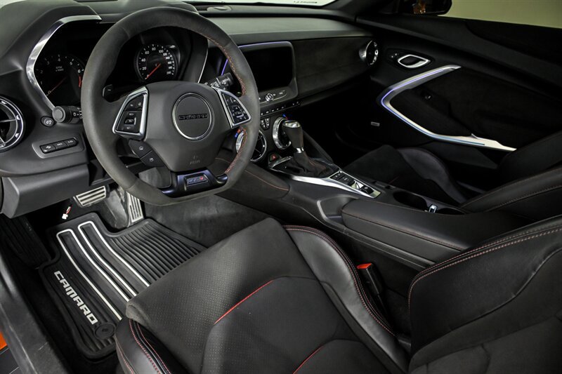 Used 2022 Chevrolet Camaro ZL1 RWD image 16
