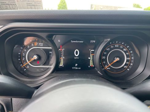 Used 2024 Jeep Gladiator Sport AWD/4WD image 20