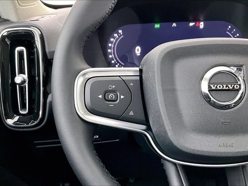 New 2026 Volvo XC40 B5 Ultra w/ Protection Package Premier AWD/4WD image 12