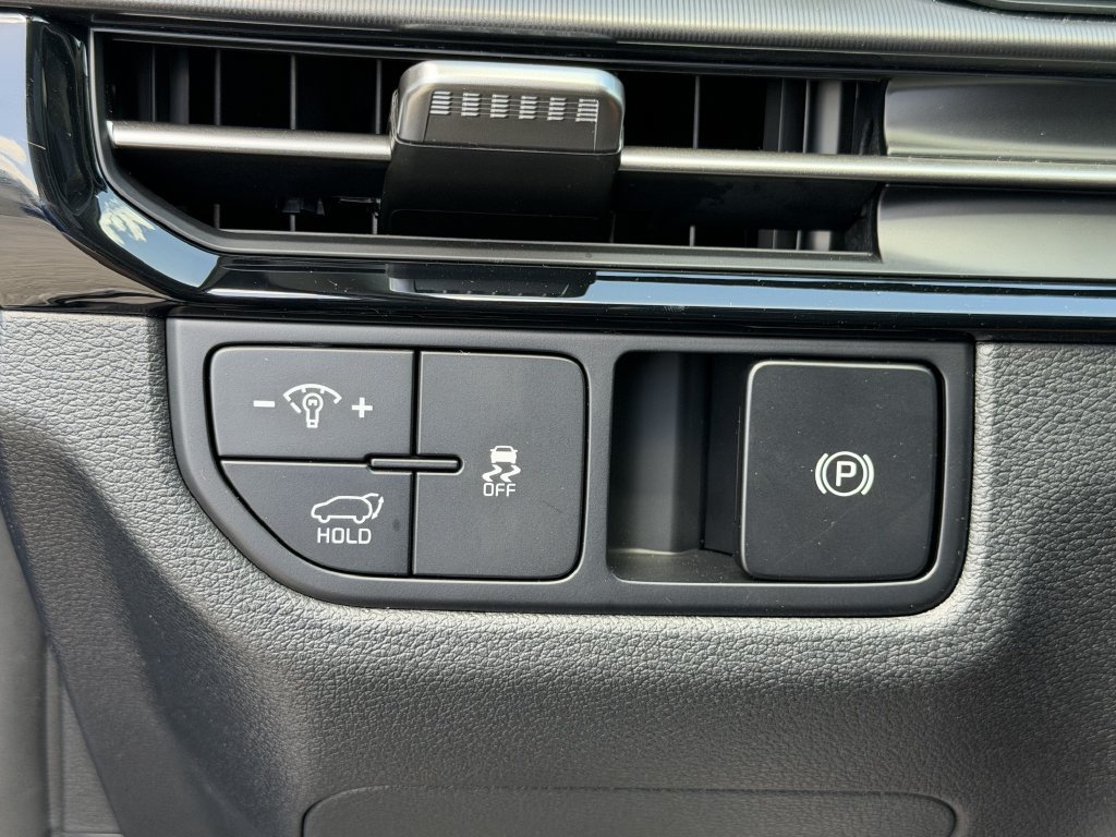 New 2026 Kia Sportage SX FWD image 38