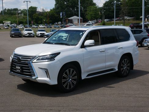 Used 2021 Lexus LX 570 4WD w/ Luxury Package image 3