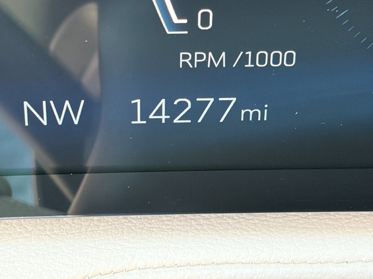 Certified 2025 Cadillac XT4 Premium Luxury FWD image 26
