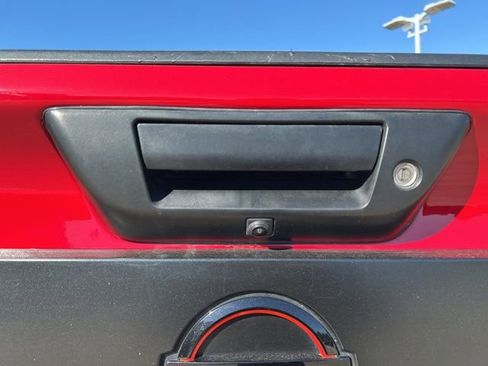 Used 2024 Nissan Titan PRO-4X w/ Pro-4x Convenience Package AWD/4WD image 10