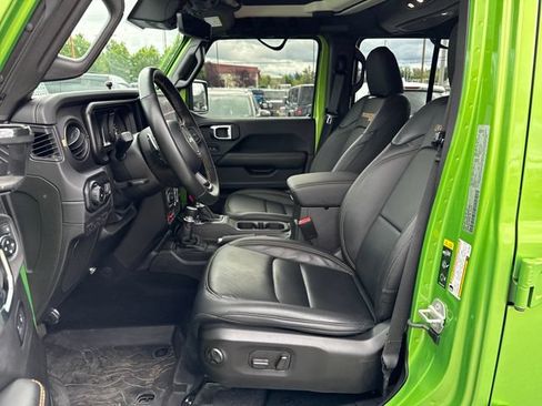 Used 2025 Jeep Wrangler Unlimited Rubicon 392 AWD/4WD image 15