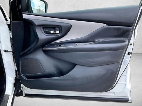Used 2024 Nissan Murano SV w/ SV Midnight Edition Package FWD image 19