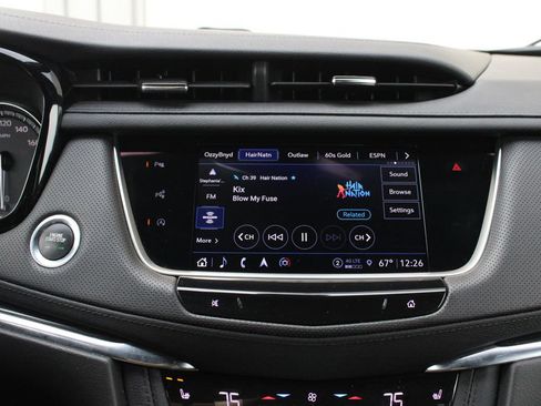 Used 2023 Cadillac XT5 Premium Luxury w/ Technology Package AWD/4WD image 17