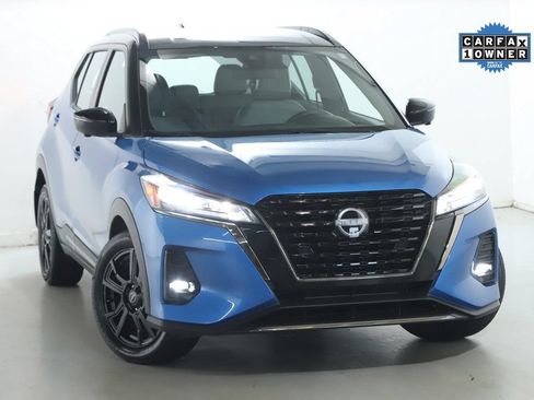 Certified 2023 Nissan Kicks SR w/ SR Premium Package FWD image 3