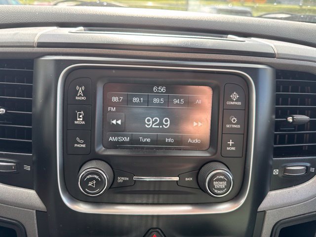 Used 2015 RAM 2500 Tradesman w/ Chrome Appearance Group AWD/4WD image 16