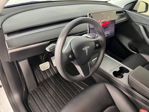 Used 2022 Tesla Model Y Performance AWD/4WD image 17