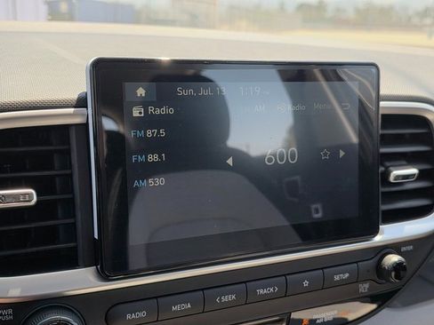 New 2025 Hyundai Venue SEL image 23