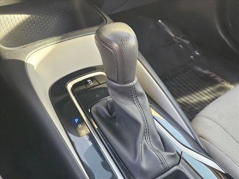 Used 2020 Toyota Corolla LE image 14