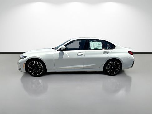 New 2026 BMW 330i Sedan w/ M Sport Package RWD image 6