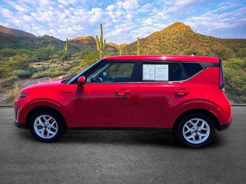 Used 2024 Kia Soul LX w/ Option Group 015 FWD image 8