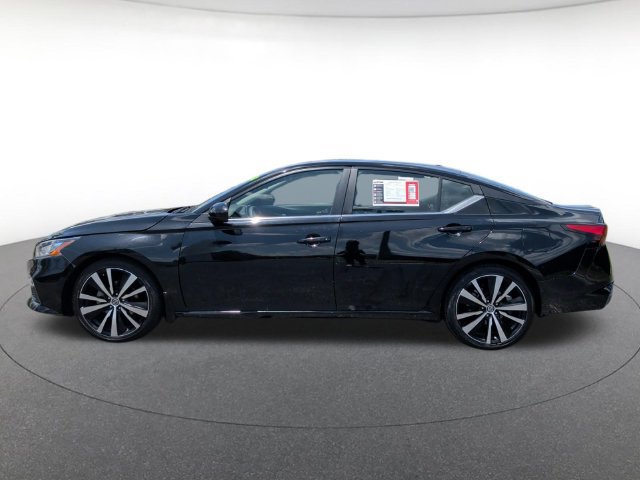 Used 2022 Nissan Altima 2.5 SR FWD image 2