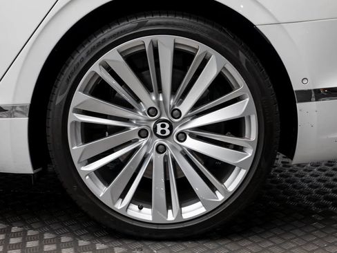 Used 2023 Bentley Flying Spur W12 image 60