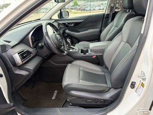 Used 2025 Subaru Outback Onyx Edition AWD/4WD image 10