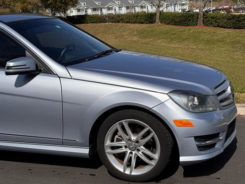 Used 2013 Mercedes-Benz C 250 Sport image 25